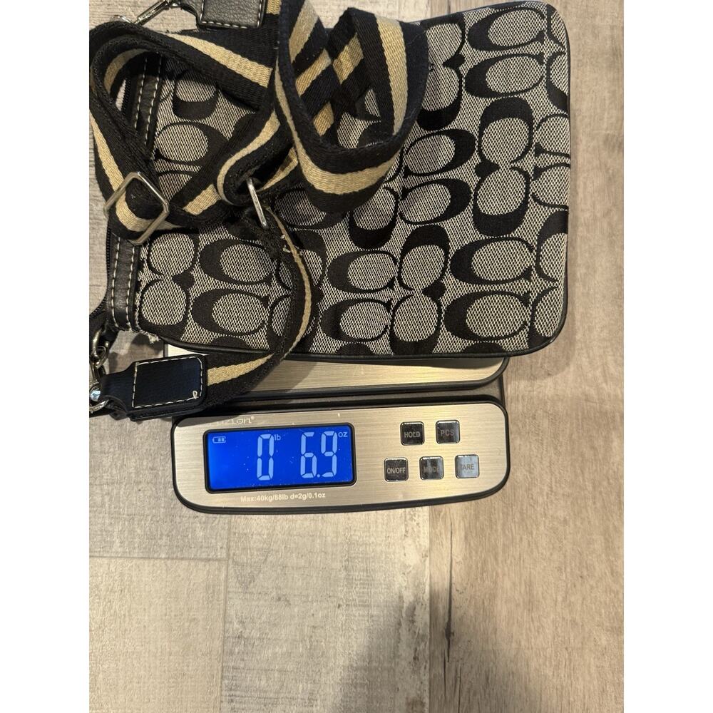 Coach Black Signature C Crossbody Bag Purse Adjustable Strap Zip Top Logo - Picture 10 of 10